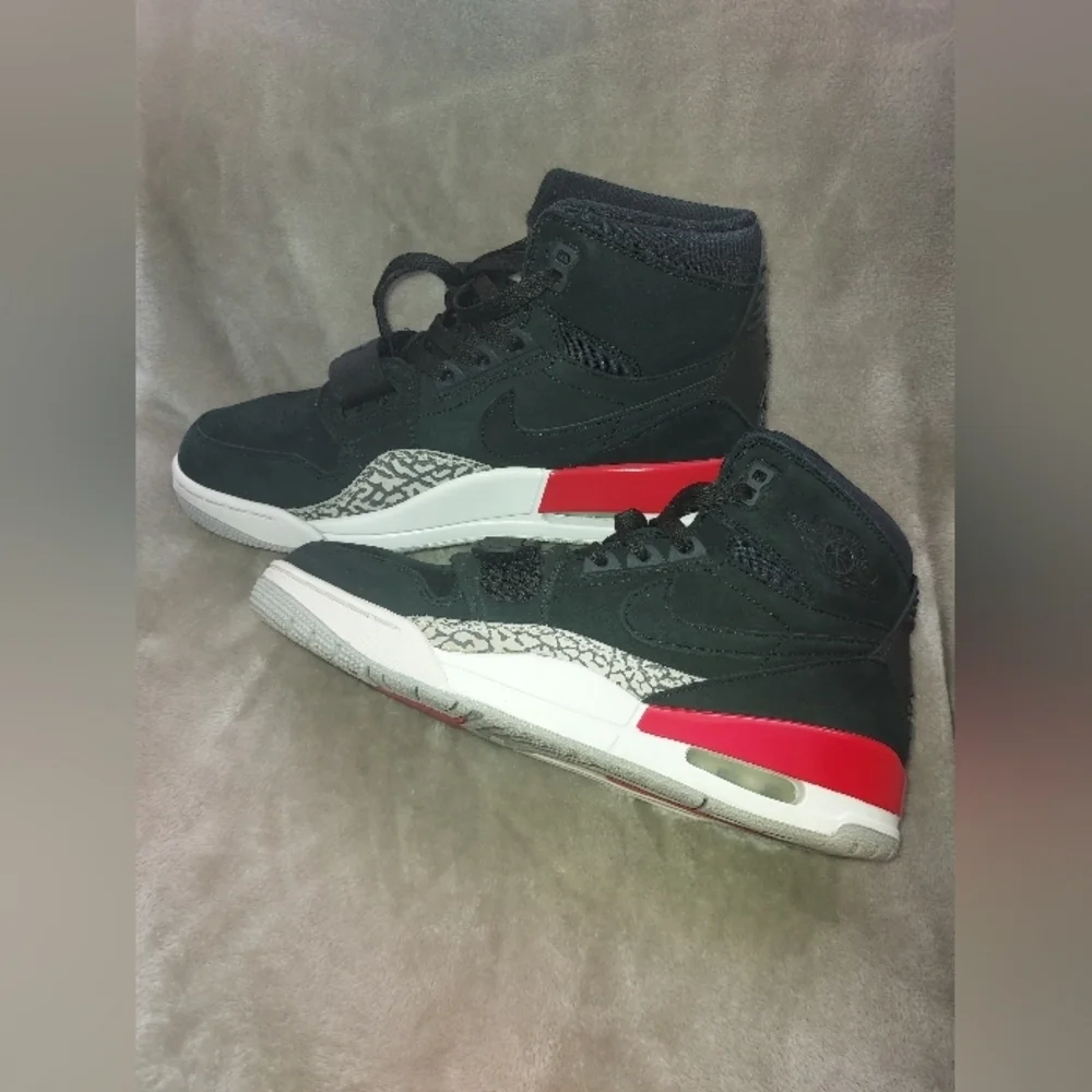 Jordan Legacy 312 Black Suede Sneakers 2019 - Picture 12 of 14